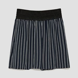 NWT ZARA STRIPED SATIN BERMUDA SHORTS L